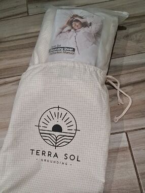 Terra Sol Grounding Sheet - Cream Bedding Sheet with Carry Bag